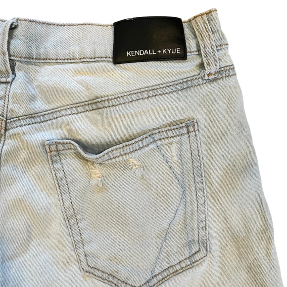 Kendall + Kylie The Icon Short | Size 7 (28) - Picture 6 of 7